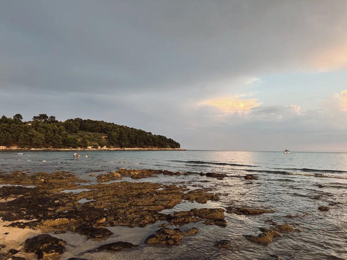 Pink sky over Pržina beach at Korčula