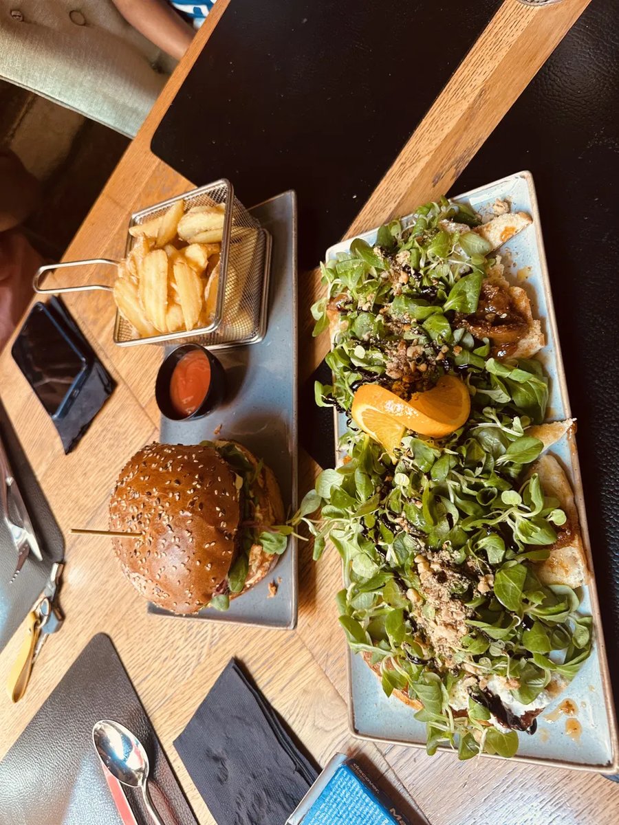Lunch at Fig Split